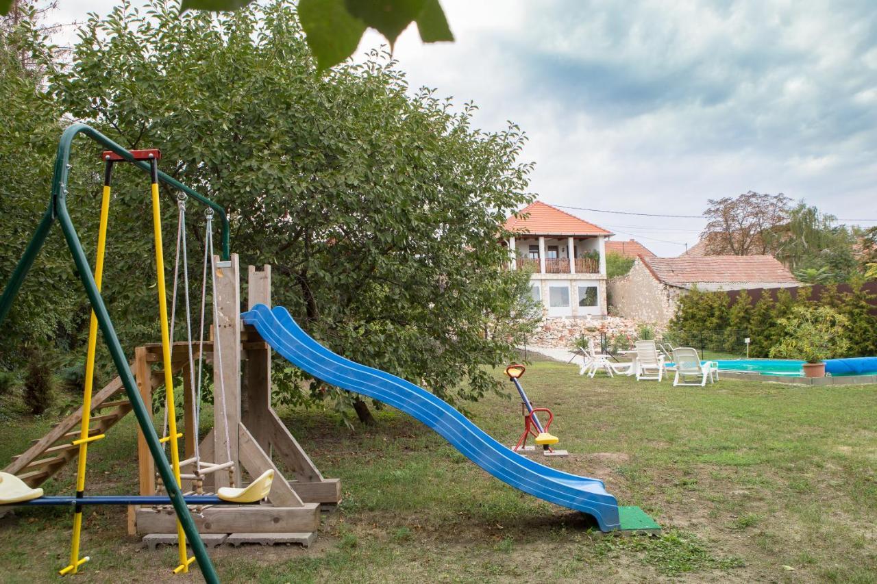 Tokaj Hill Panorama Guesthouse Szerencs Eksteriør billede